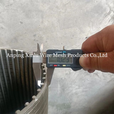 tubo di schermo per pozzi d'acqua a filo 3x6 mm da 1 a 200 pollici per petrolio/gas/mining/motore/pompa/trattamento delle acque reflue/trattamento delle acque sotterranee/rifiuti