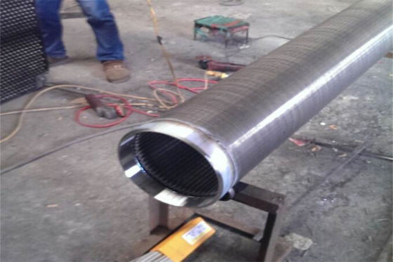 filtro per pozzi a forma di V dell'acqua del cuneo SS304 dello schermo continuo della scanalatura del diametro di 219mm